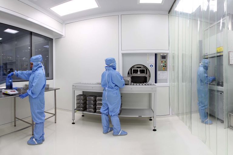 Arbeiten im Reinraum
